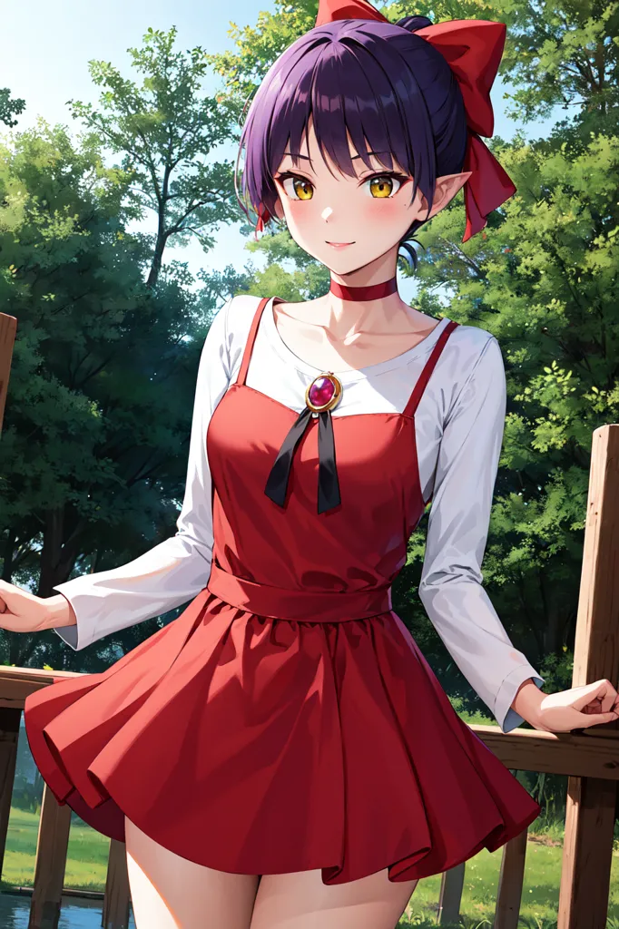 La imagen muestra a una chica de estilo anime con el cabello morado y los ojos amarillos. Lleva un vestido rojo con una blusa blanca debajo. El vestido tiene un lazo blanco a la cintura y un moño rojo en el cuello. También lleva un lazo rojo en el cabello. La chica está de pie en un bosque, y hay árboles de fondo.